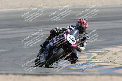media/Apr-20-2025-CVMA (Sun) [[39090e8767]]/Race 16-Formula Middleweight/